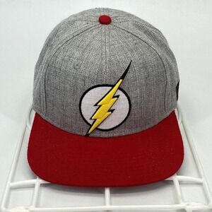 The Flash DC Comics Gray Snapback Hat Red Bill Embroidered‎ Logo OSFM